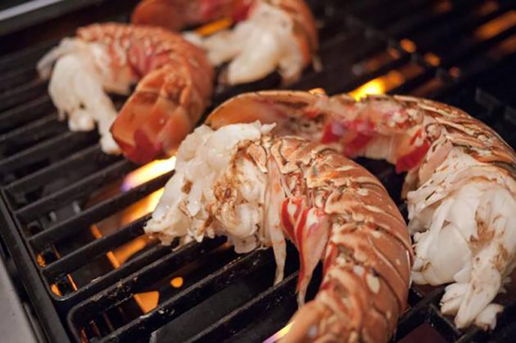 Bistro Mezzaluna.jpg